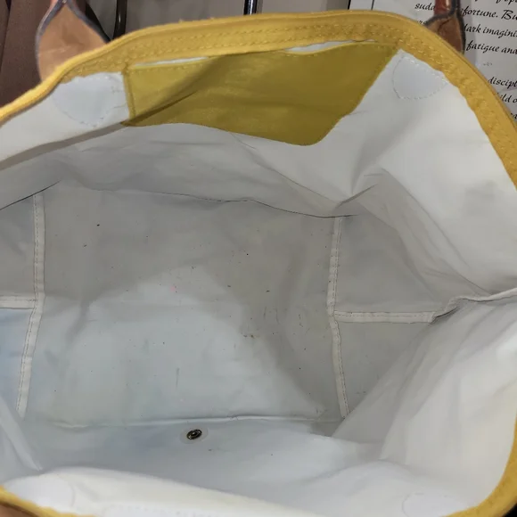 Longchamp Large Short Handle - Picture 9 of 10